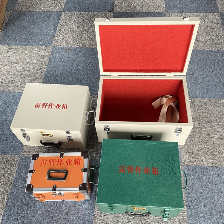 宜黄爆破工程作业箱如何选择？玻璃钢与传统材质的全面对比